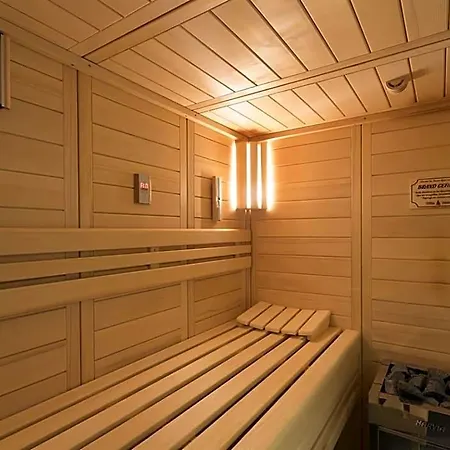 Flair - Two Bedroom 5* Saas Fee